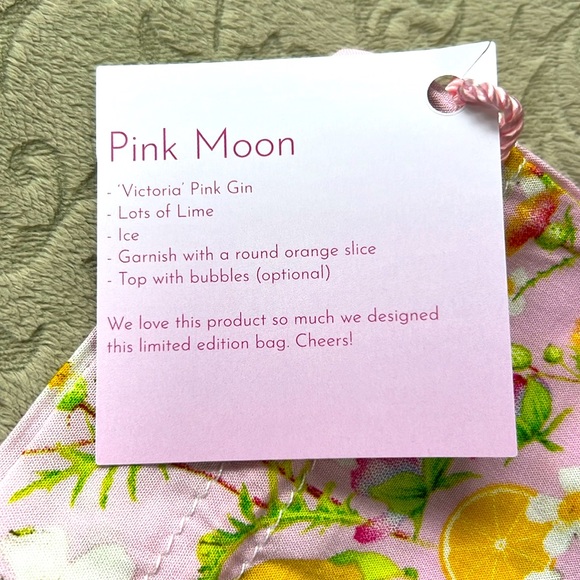 Cynthia Rowley Cloth Drawstring Bag Gin Lane 1751 More Gin Please FREE SUNGLASS - Picture 16 of 16